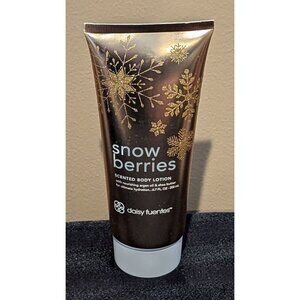 Daisy Fuentes Snow Berries Scented Body Lotion with Argan Oil & Shea Butter - 6.